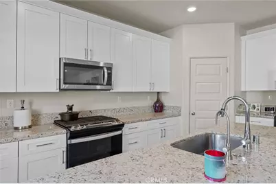 35256 Lopez, Beaumont, CA 92223 - Photo 4
