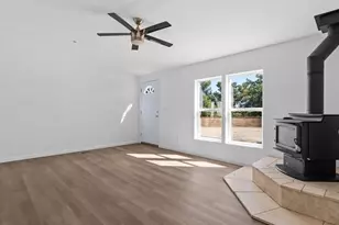 5670 Hollister Rd, Phelan, CA 92371 - Photo 4