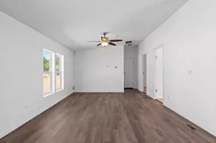 5670 Hollister Rd, Phelan, CA 92371 - Photo 8
