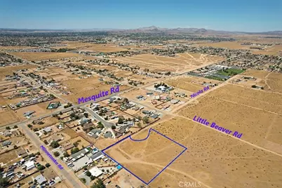 32 Nicola Road, Apple Valley, CA 92308 - Photo 2