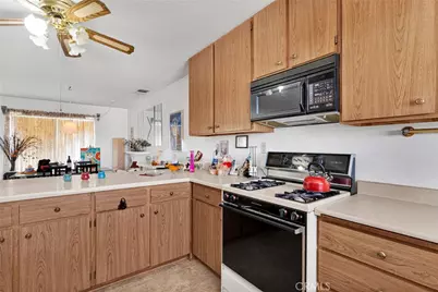 27535 Lakeview #12, Helendale, CA 92342 - Photo 22