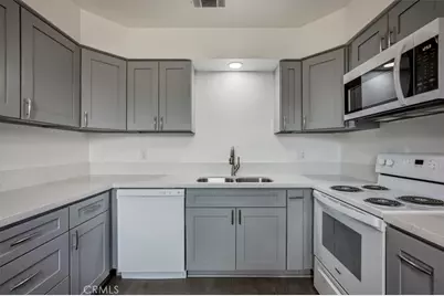 548 E Etiwanda, Rialto, CA 92376 - Photo 14
