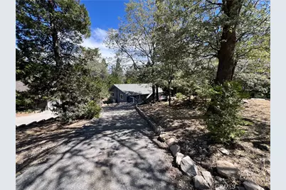 253 La Casita, Twin Peaks, CA 92391 - Photo 2