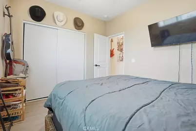 14219 Fir St, Oak Hills, CA 92344 - Photo 42