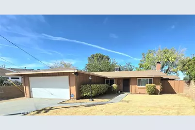 21135 Bancroft Court, California City, CA 93505 - Photo 2