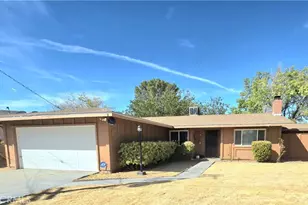 21135 Bancroft Ct, California City, CA 93505 - Photo 2