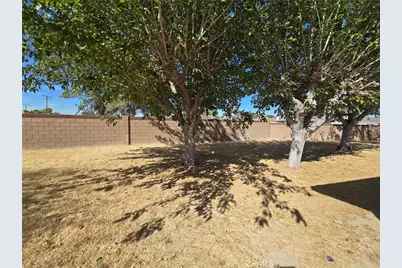 21135 Bancroft Court, California City, CA 93505 - Photo 22