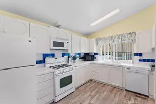 1300 W Menlo, Hemet, CA 92543 - Photo 14