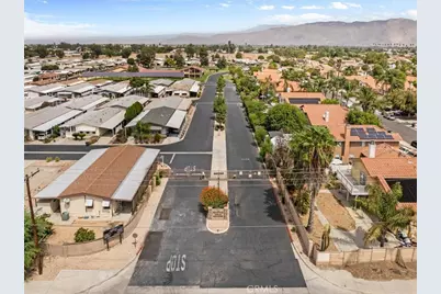 1300 W Menlo #107, Hemet, CA 92543 - Photo 32