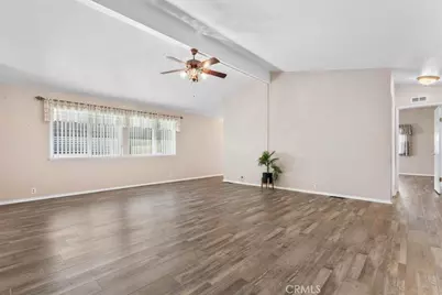 1300 W Menlo #107, Hemet, CA 92543 - Photo 8