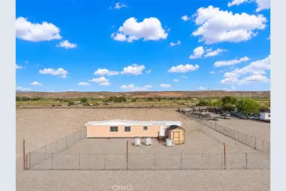22770 Sunflower Avenue, Oro Grande, CA 92368 - Photo 2