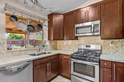 143 W Avenue L, Calimesa, CA 92320 - Photo 14