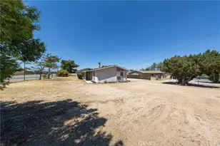 7310 Dayton, Hesperia, CA 92345 - Photo 4