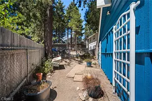 1966 Oakleaf Ct, Running Springs, CA 92382 - Photo 38