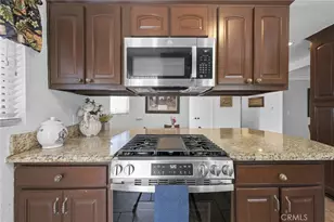 1001 Highland Ct, Upland, CA 91786 - Photo 10
