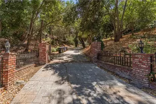 2418 S Buenos Aires, Covina, CA 91724 - Photo 2