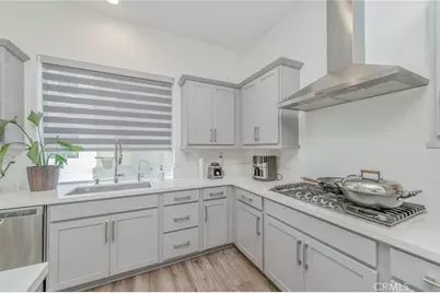 136 Rondo, Irvine, CA 92618 - Photo 4