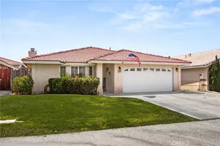 9588 Mountain Pine Ct, Phelan, CA 92371 - Photo 2