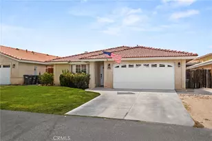 9588 Mountain Pine Ct, Phelan, CA 92371 - Photo 4