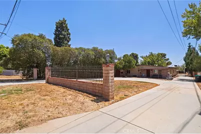 40041 Dutton, Cherry Valley, CA 92223 - Photo 4