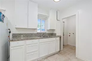 135 E 77th St, Los Angeles, CA 90003 - Photo 14