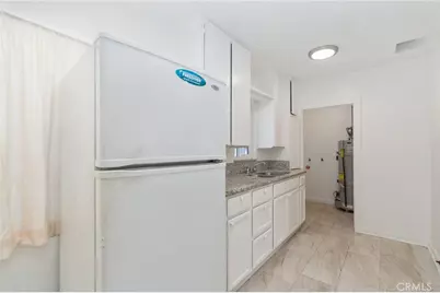 135 E 77th Street, Los Angeles, CA 90003 - Photo 16