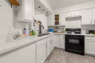 1040 252nd St, Harbor City, CA 90710 - Photo 6