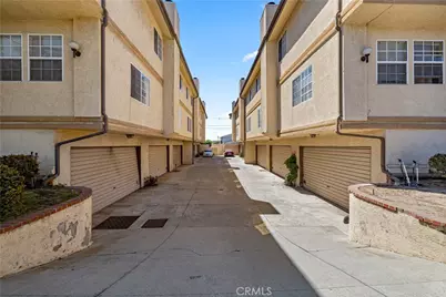 1040 252nd Street #4, Harbor City, CA 90710 - Photo 2
