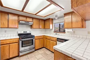 16226 Brookfield, Victorville, CA 92394 - Photo 14