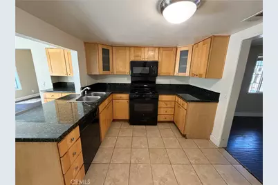 21514 Cohasset Street, Canoga Park, CA 91303 - Photo 18