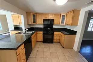 21514 Cohasset St, Canoga Park, CA 91303 - Photo 18