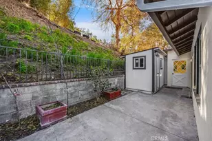 2020 Oak Valley, Glendale, CA 91208 - Photo 36