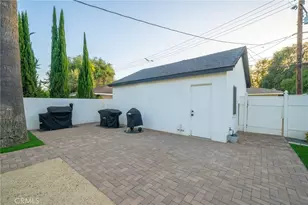 887 N 1st Ave, Upland, CA 91786 - Photo 30