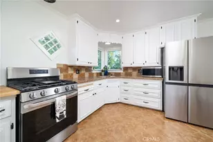 887 N 1st Ave, Upland, CA 91786 - Photo 10
