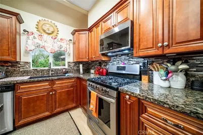 22720 Mountain View Road, Moreno Valley, CA 92557 - Photo 10
