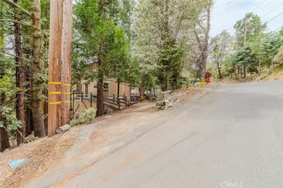 26237 Sky Ridge, Twin Peaks, CA 92391 - Photo 30
