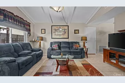 29159 Lotusgarden Drive, Canyon Country, CA 91387 - Photo 8