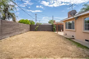 10457 Barnwall, Bellflower, CA 90706 - Photo 36
