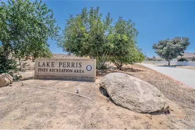 27698 Via Sol Arriva, Moreno Valley, CA 92555 - Photo 34