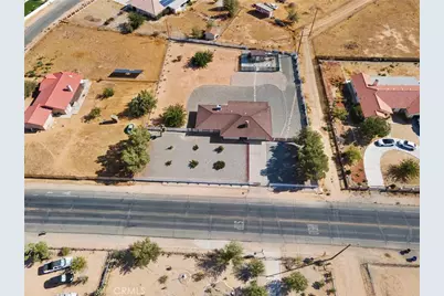 20971 Thunderbird Road, Apple Valley, CA 92307 - Photo 36