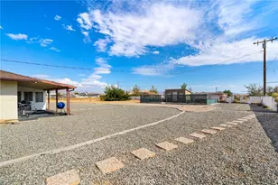 20971 Thunderbird Rd, Apple Valley, CA 92307 - Photo 32
