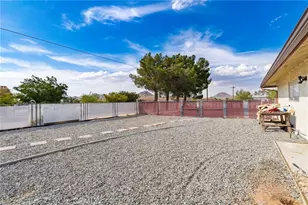 20971 Thunderbird Rd, Apple Valley, CA 92307 - Photo 28