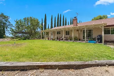 747 N Greenwood Avenue, San Bernardino, CA 92407 - Photo 32