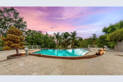 742 Greenridge Drive, La Canada Flintridge, CA 91011 - Photo 4