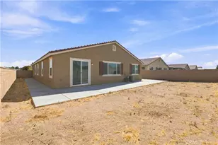 11824 Bobcat Hills Ln, Victorville, CA 92392 - Photo 36