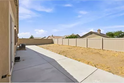 11824 Bobcat Hills Lane, Victorville, CA 92392 - Photo 34