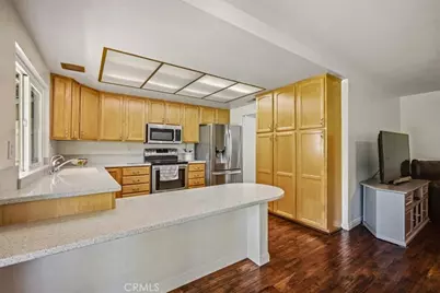 2620 S Plum Pl, Ontario, CA 91761 - Photo 10