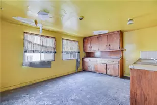828 W 73rd, Los Angeles, CA 90044 - Photo 52