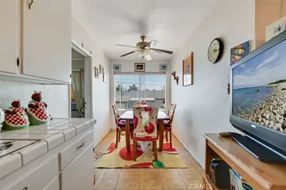 828 W 73rd, Los Angeles, CA 90044 - Photo 16