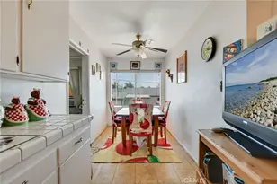 828 W 73rd, Los Angeles, CA 90044 - Photo 16